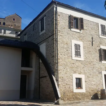 Del Borgo In Langa Prunetto