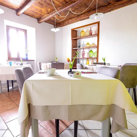 Frühstückspension Del Borgo In Langa 3*