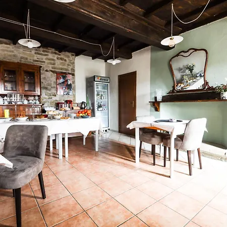 فندق مبيت وإفطار Del Borgo In Langa Prunetto