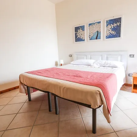 Frühstückspension Del Borgo In Langa