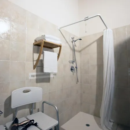 Del Borgo In Langa Couette-café 3*