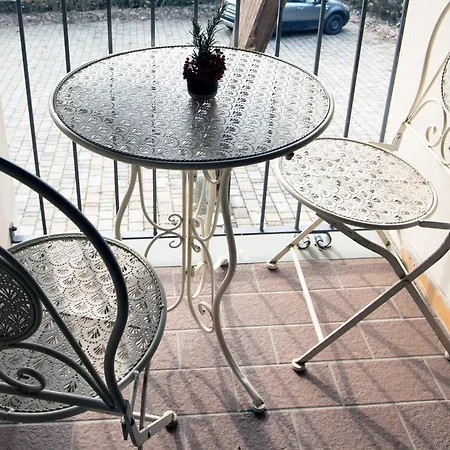 Couette-café Del Borgo In Langa 3*